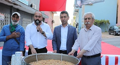 Bayraklı'da aşure bereketi