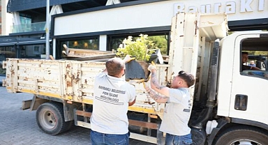 Bayraklı'da kaldırım işgallerine geçit yok
