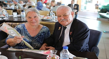 Başkan Önal, gazilerle bir araya geldi