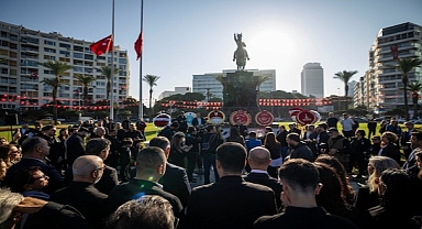 CHP İzmir Atatürk’ü minnetle andı