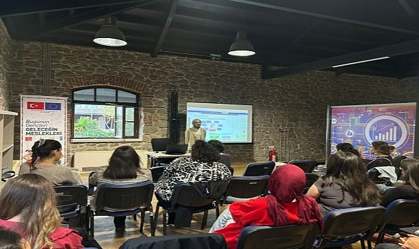 Kadınlar dijitalde artık daha güçlü