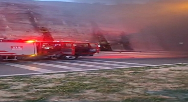 Konak Tünelleri’ndeki araç yangınına itfaiyeden hızlı müdahale