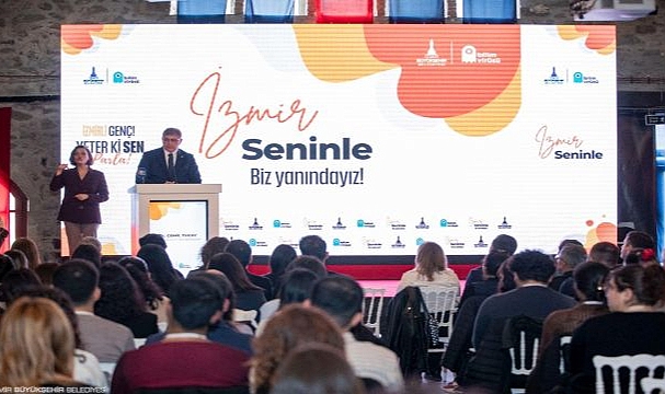 Gençlerin enerjisi İzmir’i dönüştürüyor