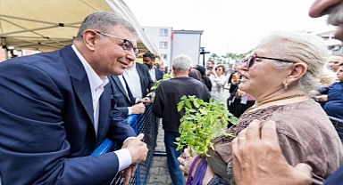 İzmir Büyükşehir Belediyesi üreticiye desteğini sürdürdü