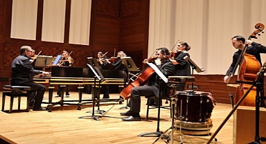 İzmir Oda Orkestrası'ndan Barok müziği ziyafeti