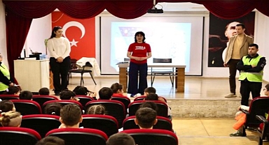 Bayraklı’da sıfır atık bilinci küçük yaşta başlıyor