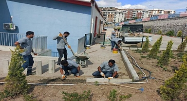 Bayraklı’da Eğitime Anaokulundan Üniversiteye Kadar Destek